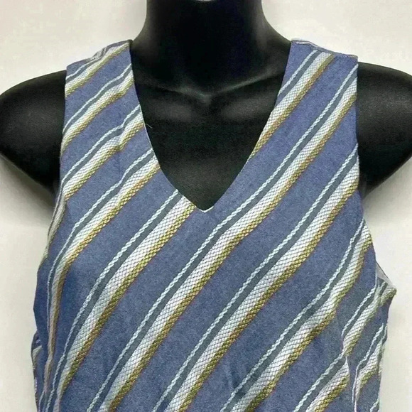 Parsley, in stage size small Octavia dress - Picture 9 of 13